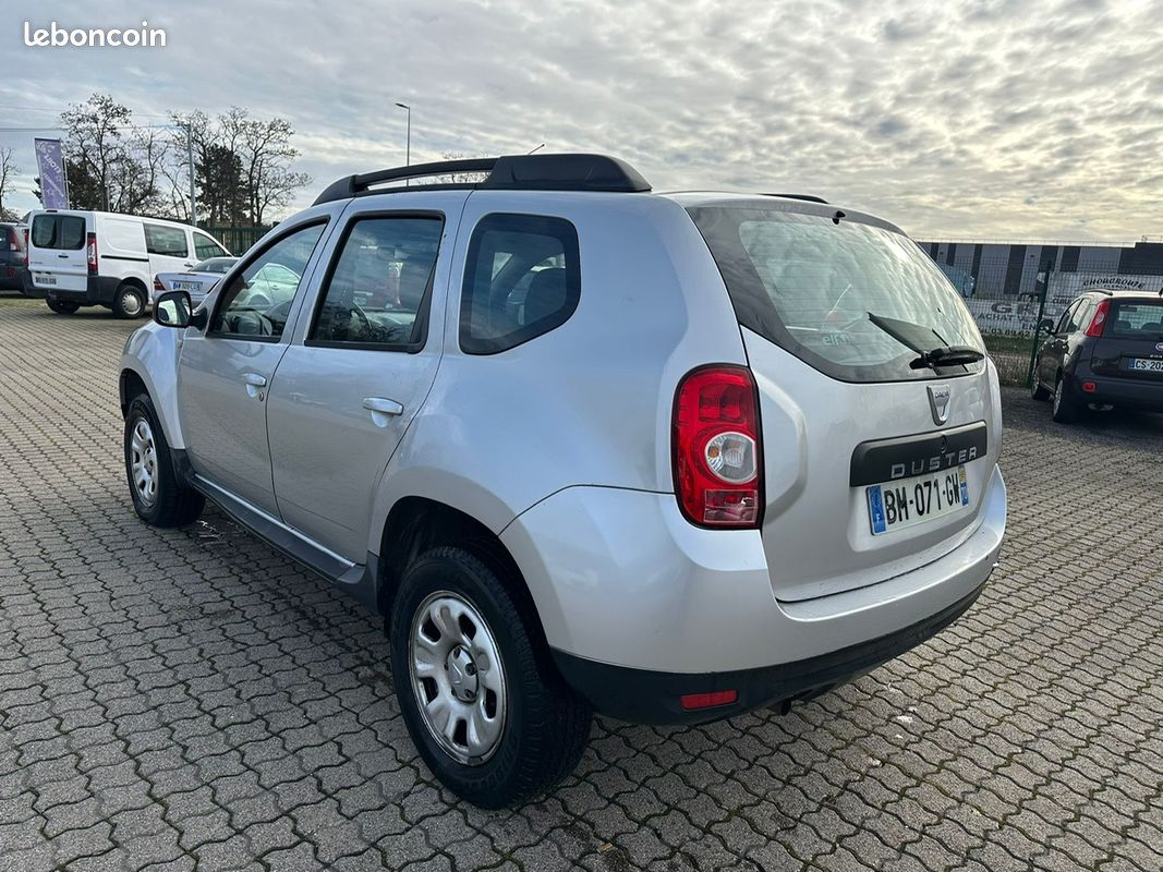 Dacia duster 1.6 i 105 cv revise garantie (image 4)