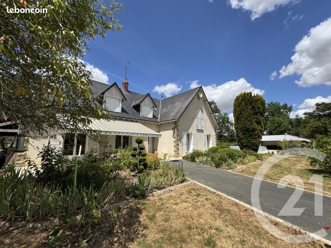 Maison 7 pièces 203 m² · à Neuvy-Saint-Sépulchre · 203 m² · 257 000 €