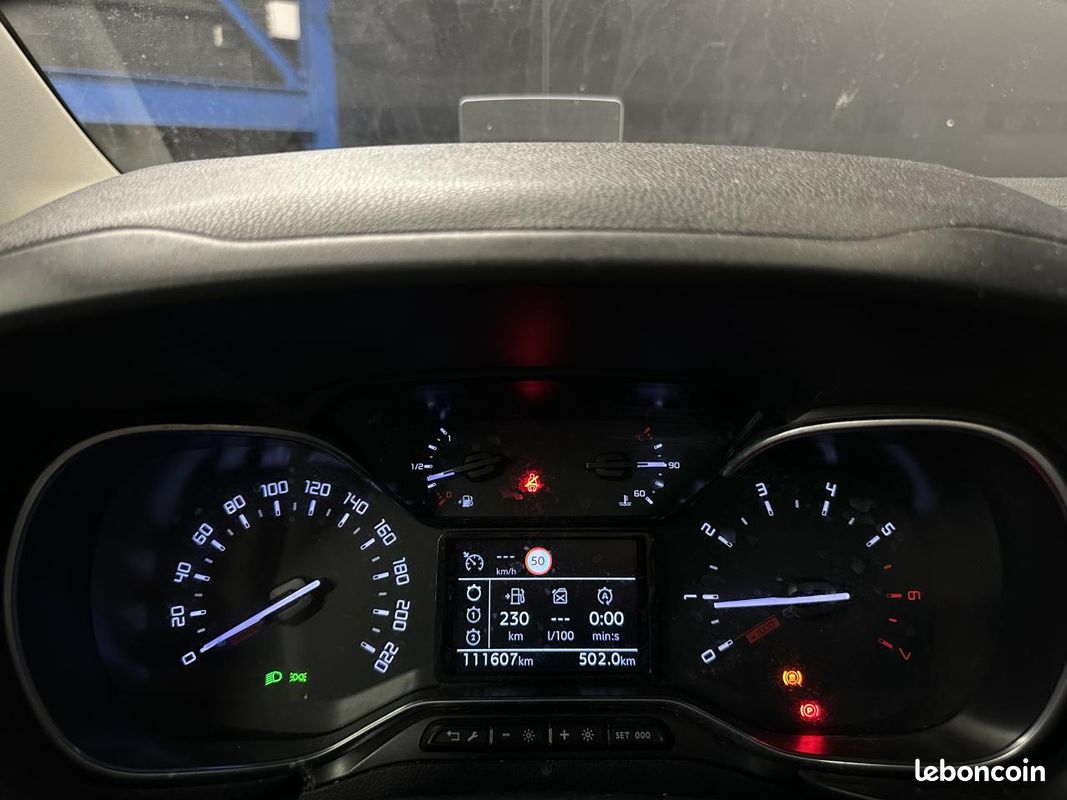 CITROEN BERLINGO III 1.5 BlueHDi 130 CH / COMBI M Shine PHASE 1 (image 24)