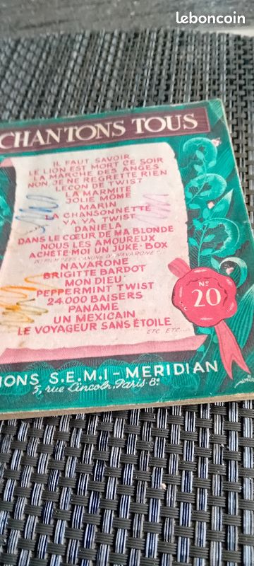 Vieux livre vintage de chansons (image 2)