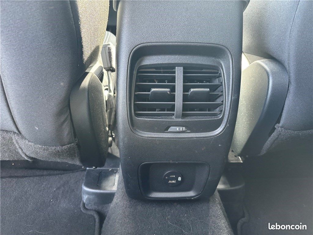 Ford Kuga III 2.0 ECOBLUE 150 MHEV BVM6 Titanium (image 11)