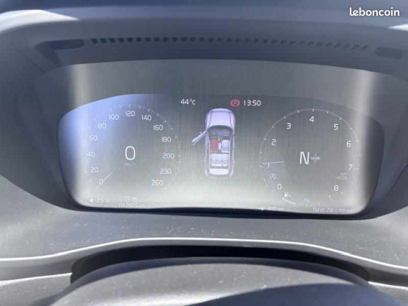 Volvo XC40 T3 156ch Business (image 28)