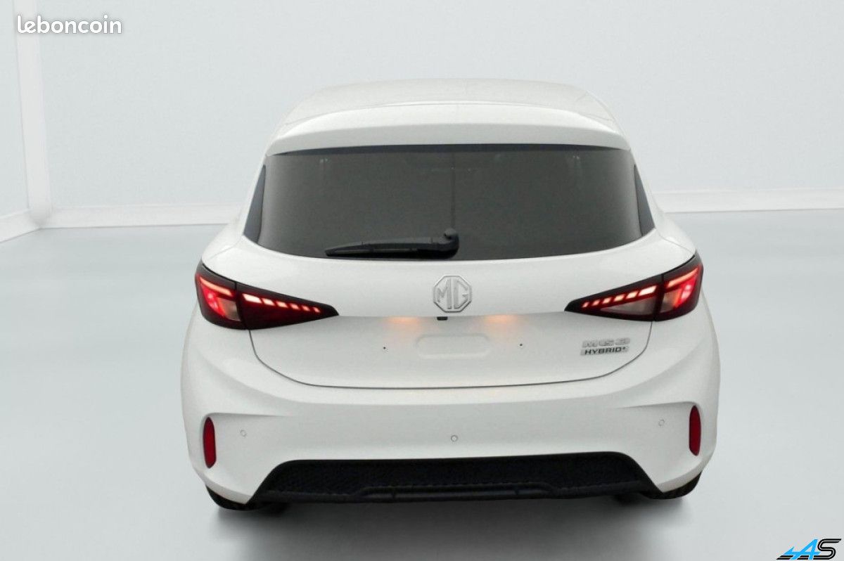 MG 3 MG3 1.5 L Hybrid+ 195 ch Luxury SUR COMMANDE (image 5)