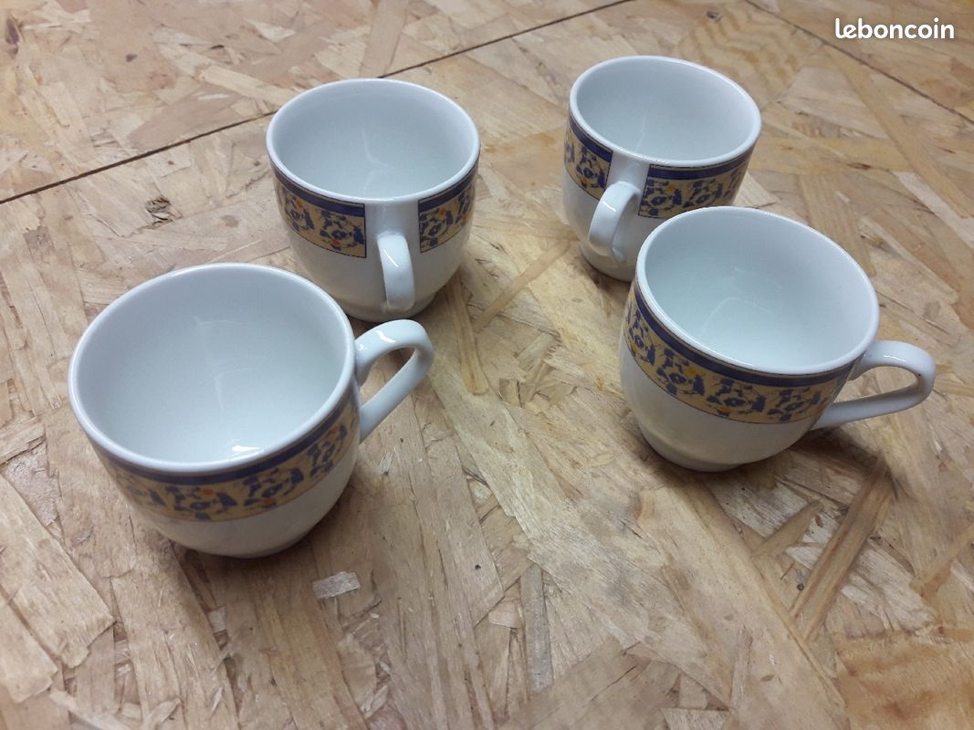 Tasses (image 1)