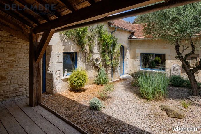 Propriété 8 pièces 278 m²