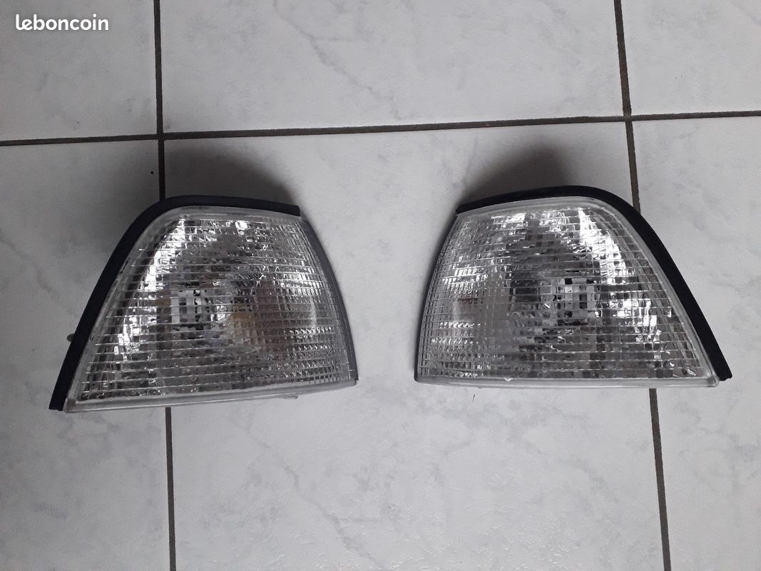 Feu clignotant blanc Bmw serie 3 e36 Neuf (image 1)