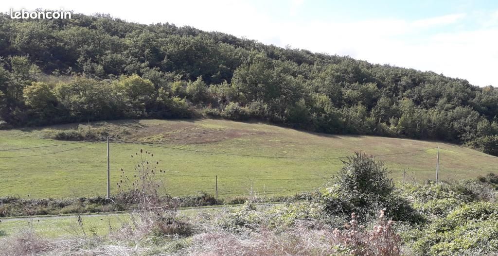 Terres agricoles · à Saint-Urcisse · 45 000 €
