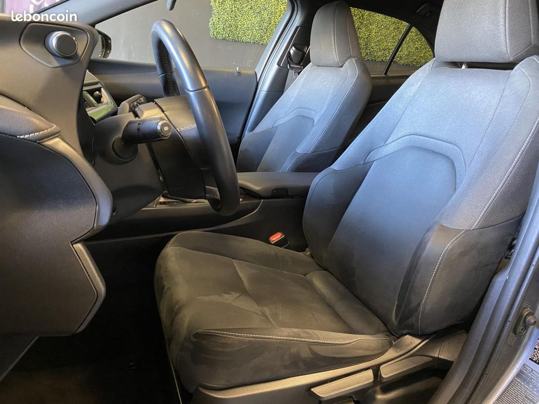 LEXUS UX 250h Hybrid FWD - 2.0 VVT-iE - Premium Edition - 184cv - Boîte auto - Garantie 12 mois (image 10)