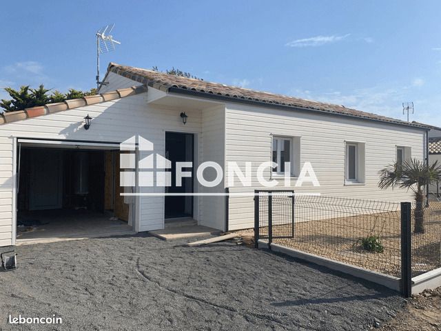 Maison 4 pièces 70 m² · à Le Fenouiller · 70 m² · 860 €