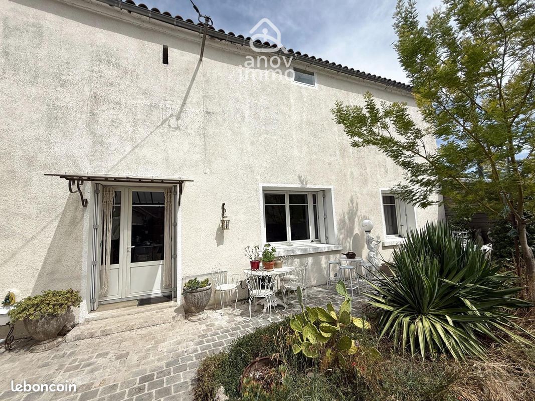 Maison 6 pièces 113 m² · à La Couronne · 113 m² · 188 000 €