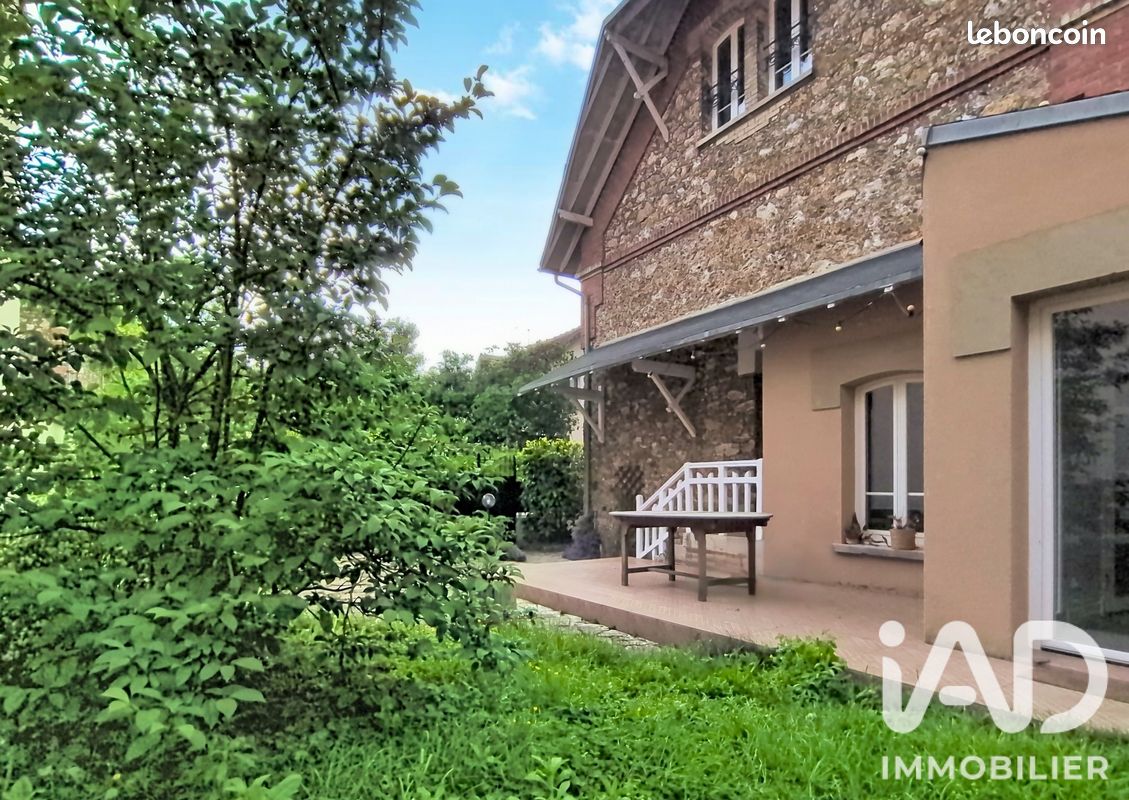Maison 4 pièces 85 m² · à Bagneux · 85 m² · 1 826 €/mois