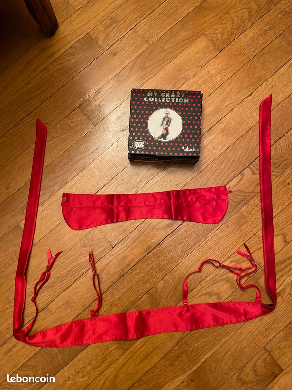 Col et ceinture porte-jarretelles satin rouge Aubade Upside down My Crazy Collection (image 1)