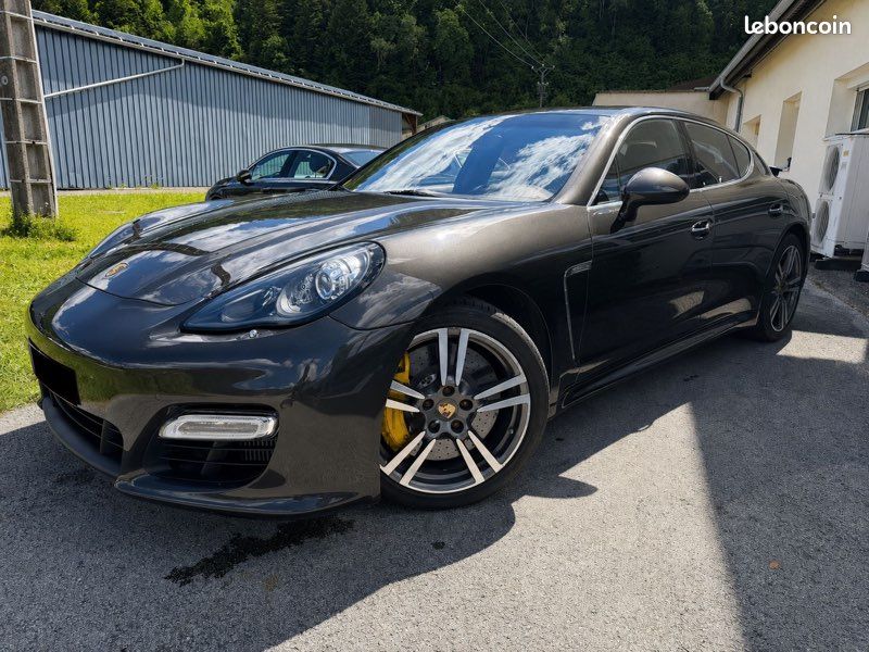 Porsche panamera turbo s 4.8 v8 550 pdk7 / pack sport design / chrono plus / frein céramique / full options / suivi porsche / burmester (image 2)