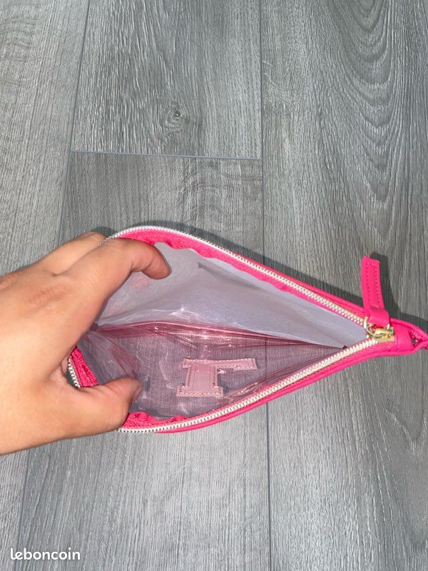 Trousse rose transparente L Primark Accessoires Bagagerie