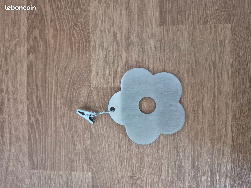 Poids de nappe en métal - Forme Fleur neuf (image 1)