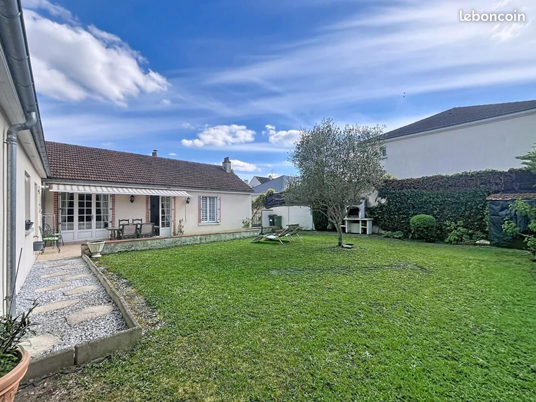 Maison 4 pièces 91 m² · à Saint-Jean-de-la-Ruelle · 91 m² · 294 000 €