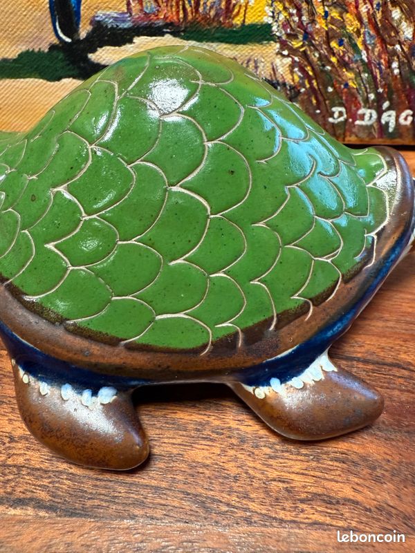 Porte savon tortue en céramique peint a la main fabrication artisanale