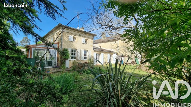 Maison familiale 10 pièces 262 m²