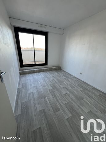 https://img.leboncoin.fr/api/v1/lbcpb1/images/4e/fc/d7/4efcd71a4742355ae0672c691b7e8d93918b5c1a.jpg?rule=ad-image