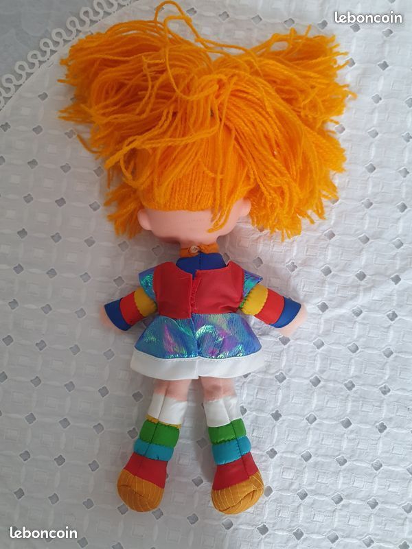Rainbow Brite - Mattel - Poupée 23cm - Gift-Set Rainbow Brite Rainbow Brite - Mattel - Poupée 23cm - Gift-Set Rainbow Brite