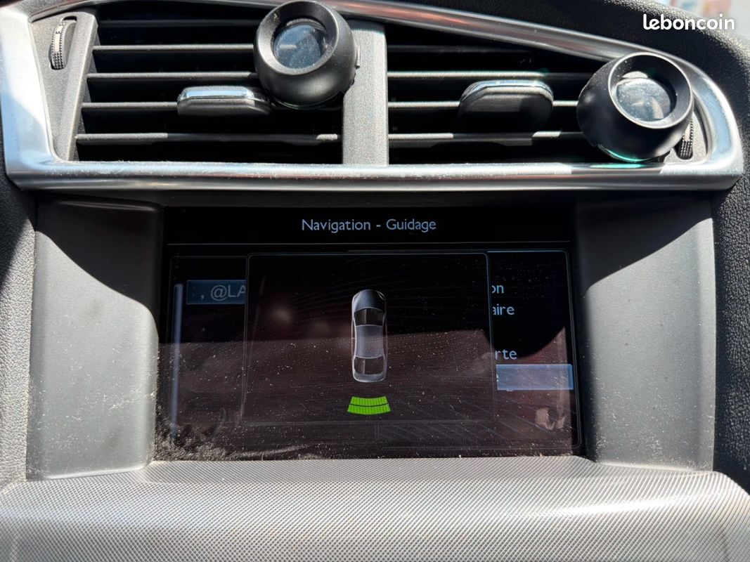 CITROEN C4 C4 VTi 120 Confort / RADAR AR / REGULATEUR (image 19)