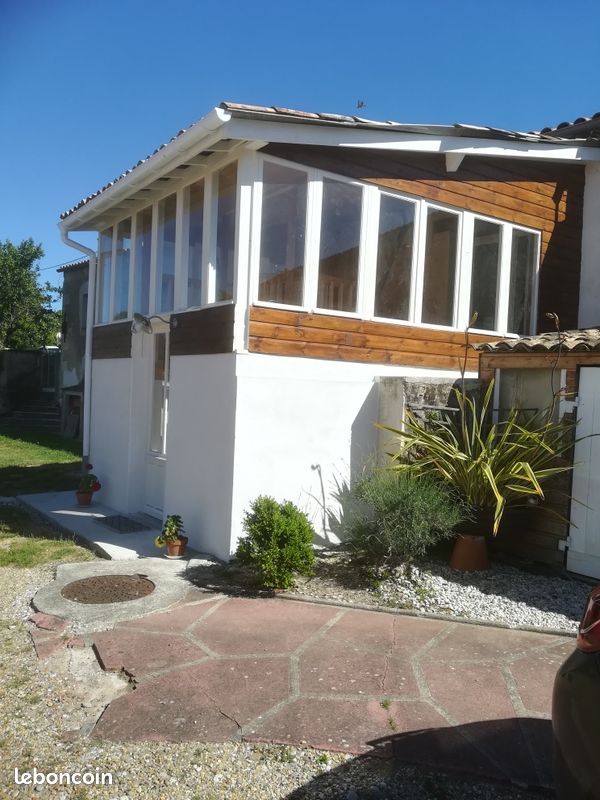 Logement 2 pièces - 63 m2 - Saint-Christoly-Médoc 33340 (image principale 0)