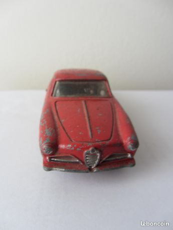 DINKY TOYS - COUPE ALFA ROMEO 24J