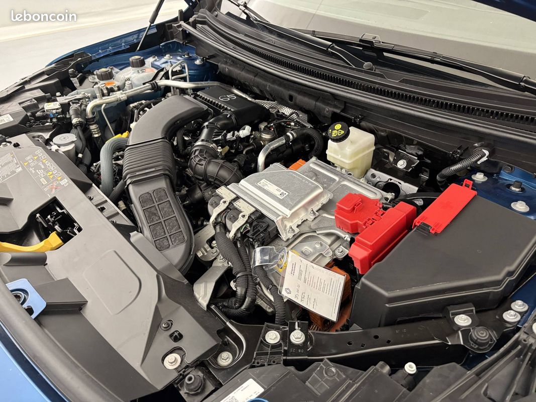 RENAULT Austral full hybrid E-Tech 200 ch Techno (image 27)