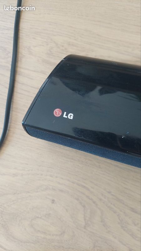 Barre de son LG NB2540 + caisson de basses (image 2)