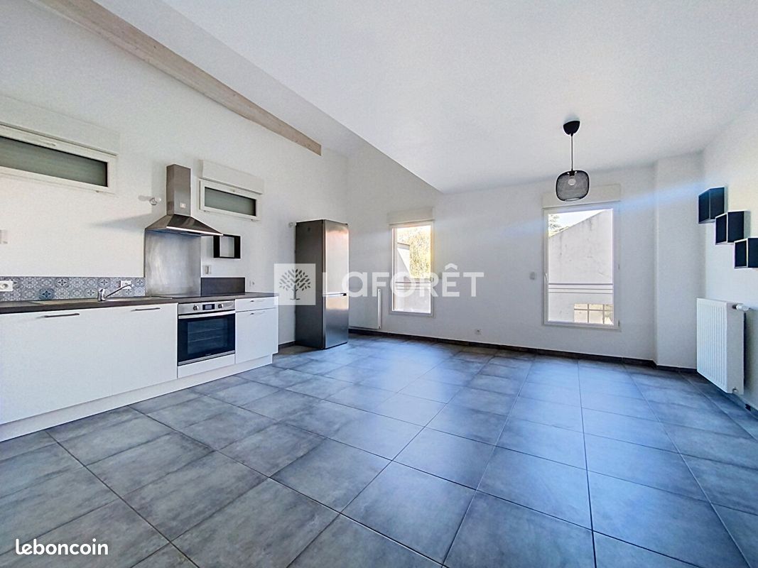 Appartement 2 pièces 43 m² · à Caluire-Et-Cuire · 43 m² · 855 €/mois