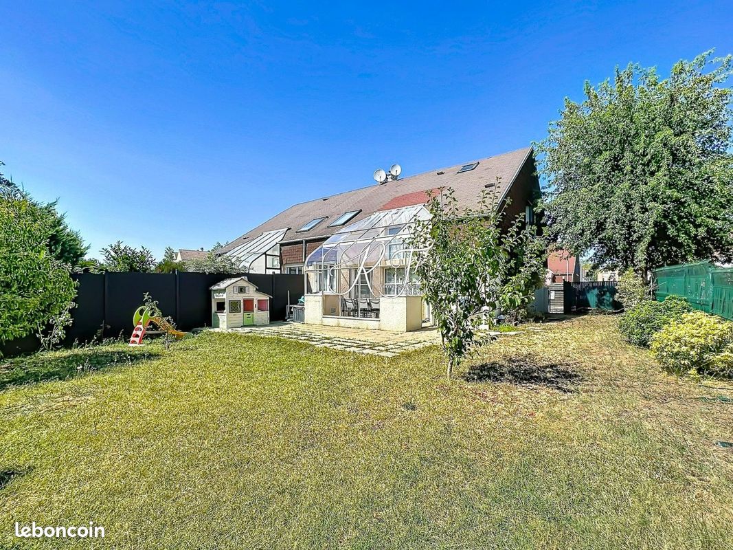 Maison 6 pièces 130 m² · à Éragny · 130 m² · 366 500 €