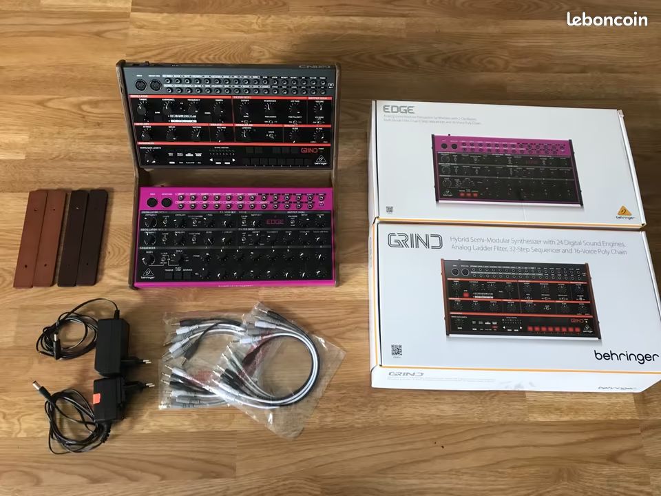 Synthétiseur De Table Behringer Grind - Synthèse Hybride, 24 Algorithmes, Séquenceur, Arpégiateur, Filtre 24db