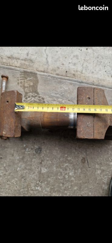 Étau ancien avec mors de 100 mm (image 3)