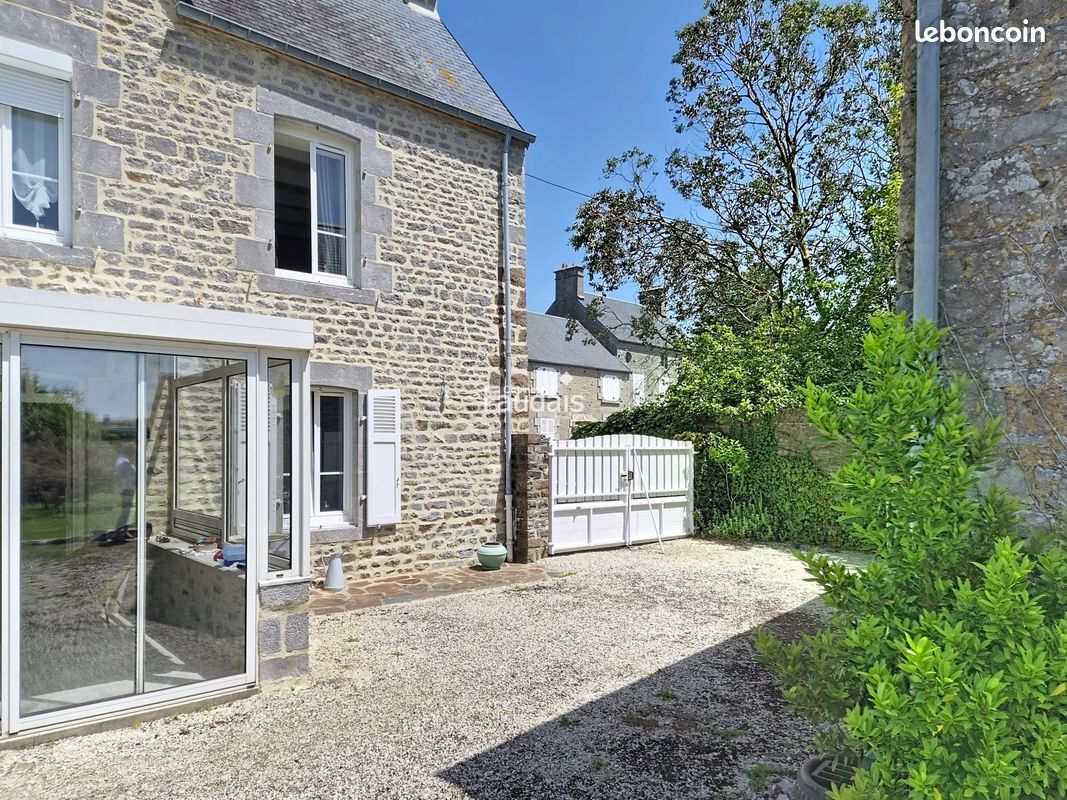 Maison 4 pièces 79 m² · à Montmartin-sur-Mer · 79 m² · 310 000 €