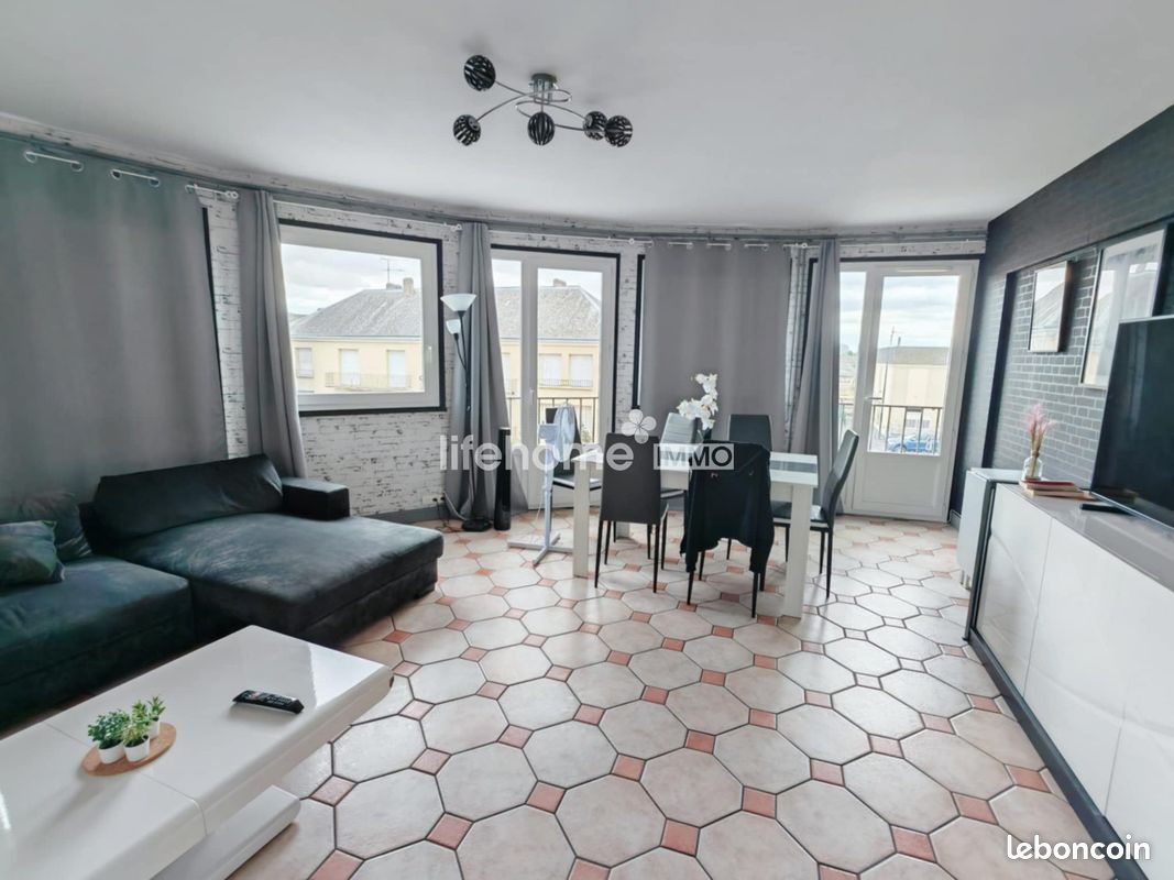Appartement 5 pièces 98 m² · à Châteauroux · 98 m² · 125 000 €