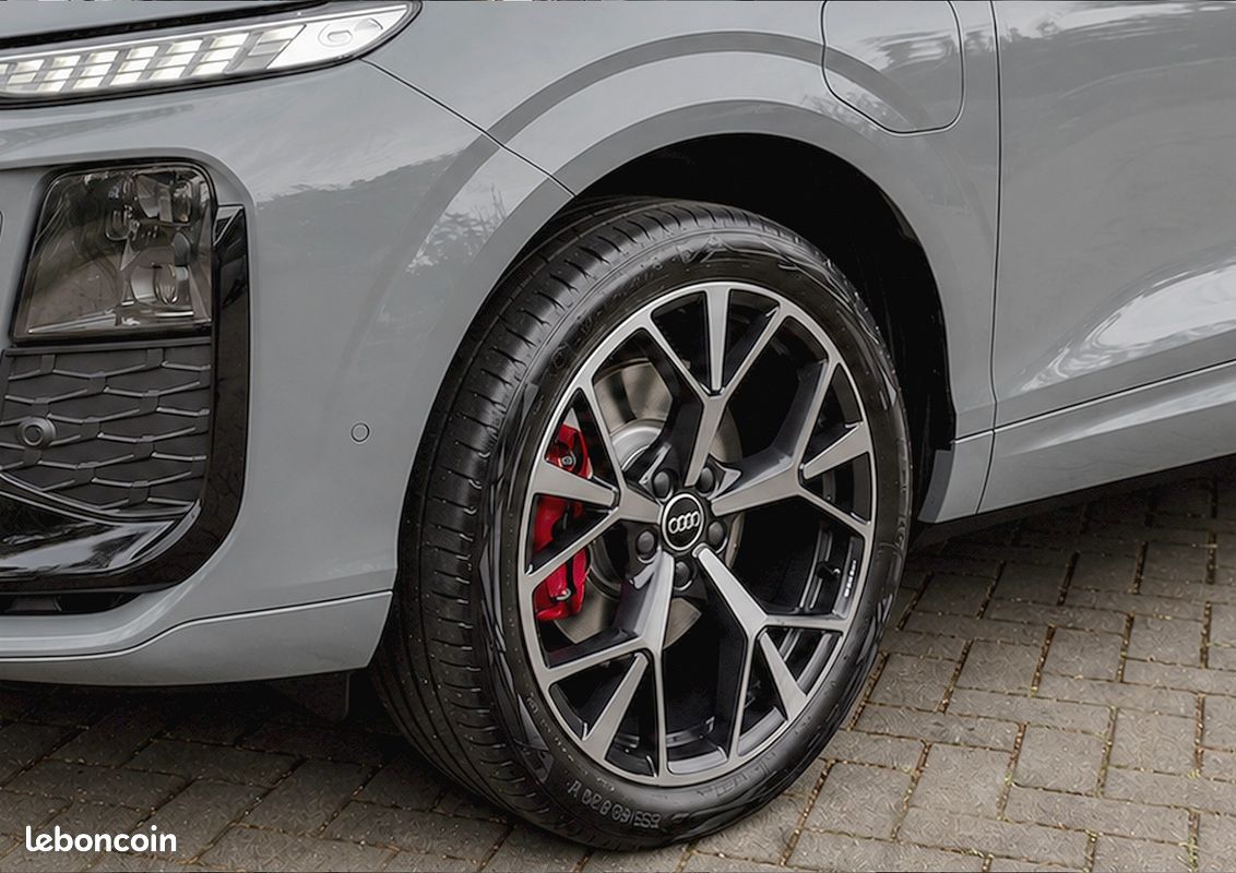Audi Q3 1.5 e-hybrid 272ch S Line (image 4)