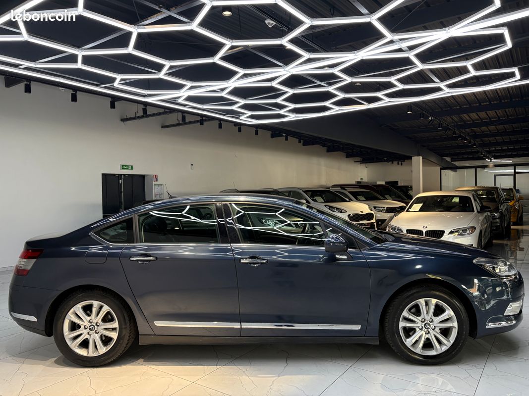CITROËN C5 2.0HDi 140ch Exclusive 100.757km Superbe état (image 4)