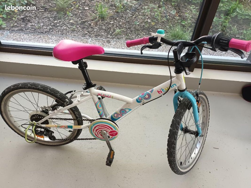 Vélo btwin Décathlon fille 20 pouces Vélos