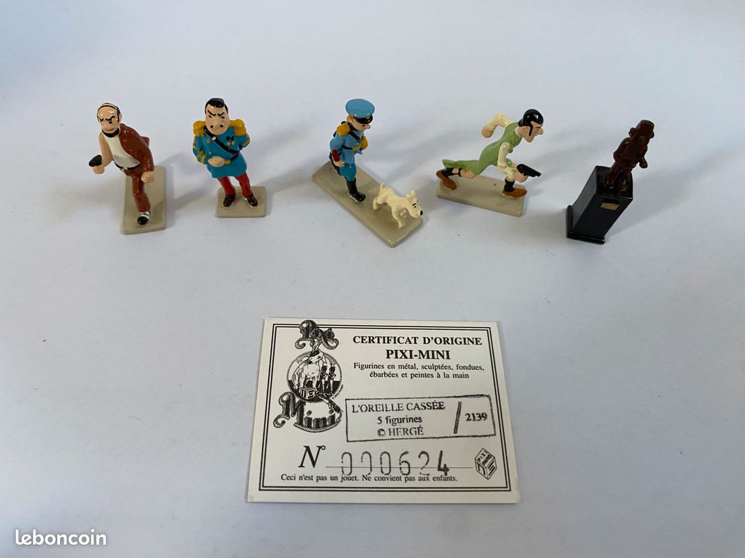 Lot - HERGÉ, Tintin Série n°2 " L'OREILLE CASSEE " Tintin courant