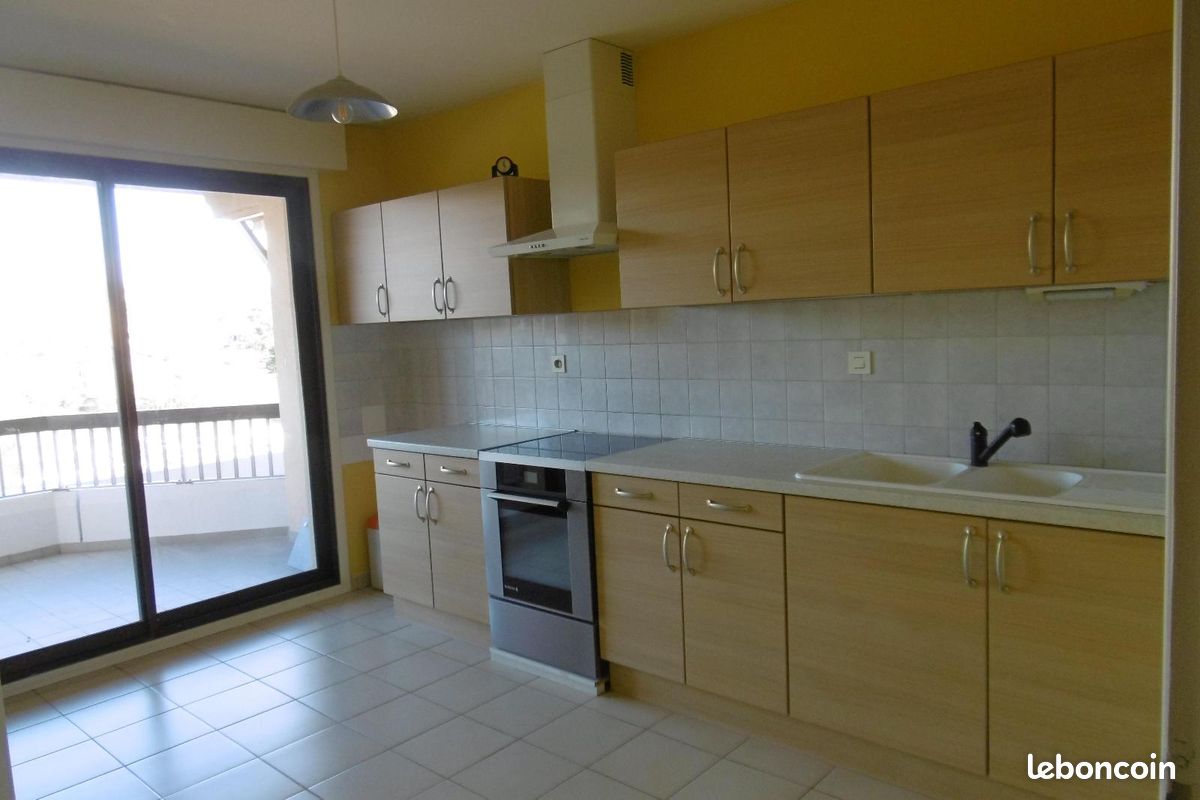 Appartement 5 pièces 106 m² · à Annonay · 106 m² · 830 €/mois
