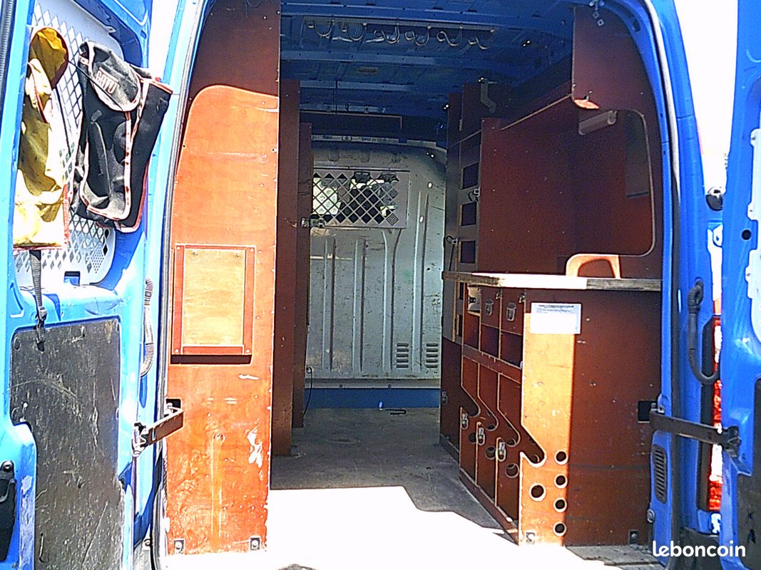 Renault Master 2.3 dci L2 H2 camion atelier tva récupérable 96811 kms 10833 HT (image 2)