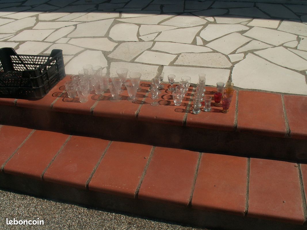 Lot verres liqueur (image 1)