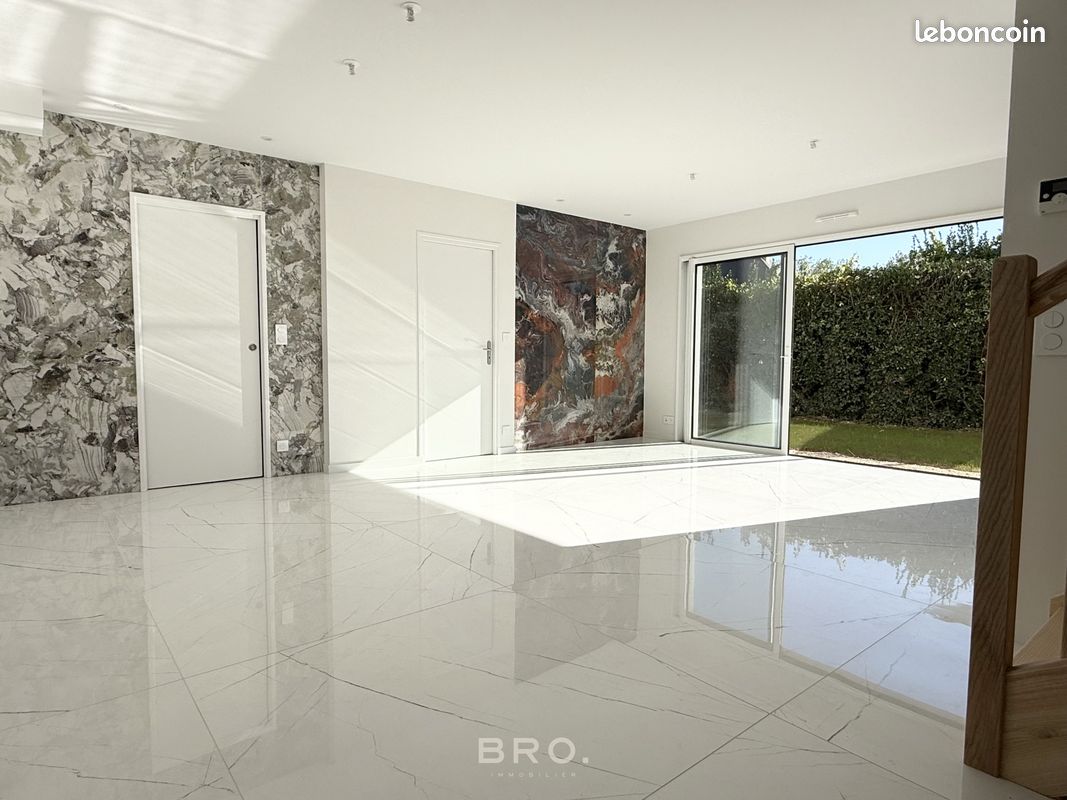 Maison 5 pièces 116 m² · à Saint-Avé · 116 m² · 499 200 €