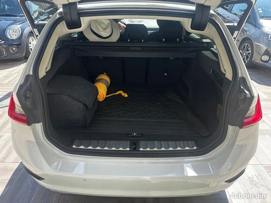 BMW Série 3 Touring 320D Xdrive 190ch Lounge - 2020 - CarPlay - Boîte auto (image 29)