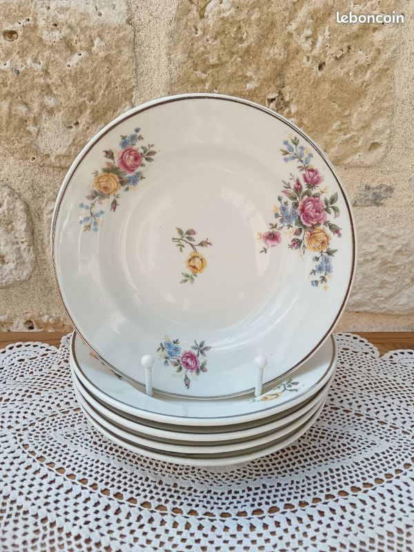 6 assiettes semi creuses porcelaine de Limoges roses (image 11)