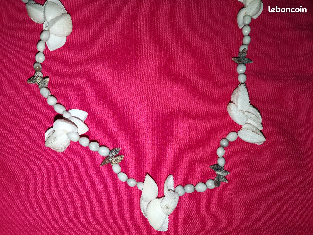 Authentique Collier de coquillage de Tahiti [année 70) (image 2)