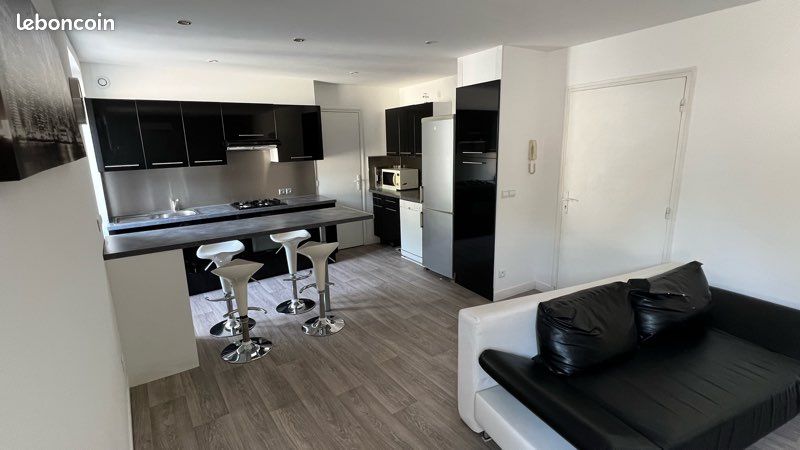 Appartement meublé + 2 place de parking (image 2)