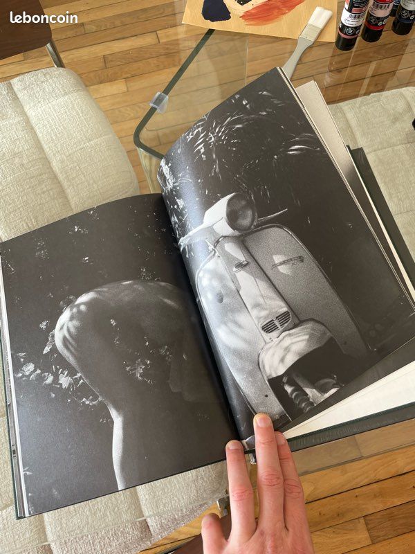 rive droite saint laurent book