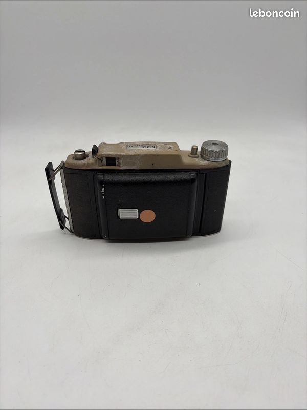 Vntage KODAK Camera Model A 11, Made n France 1950's. Very Rare