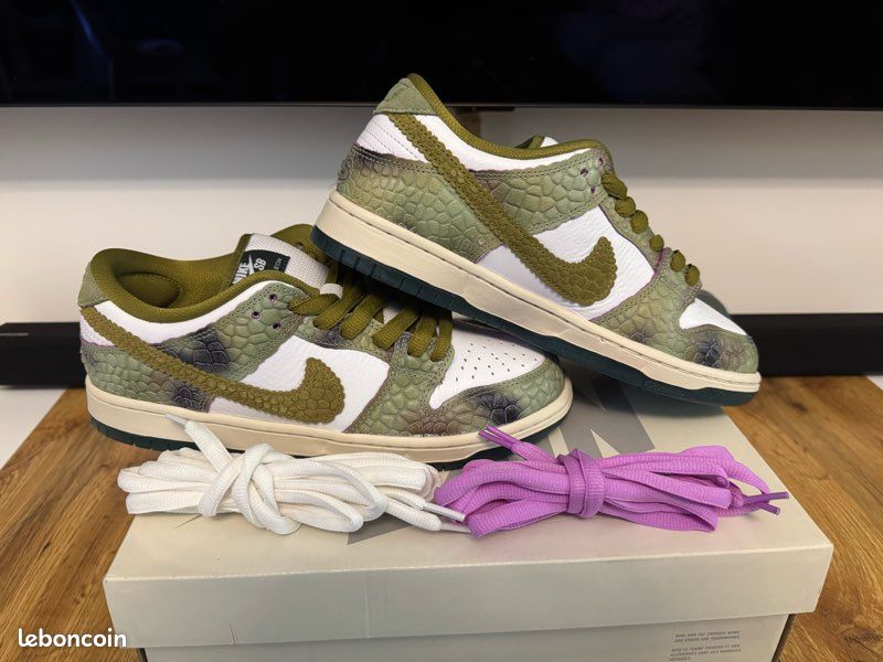 Nike SB Dunk Low x Alexis Sablone - Chameleon đŠ 41EU/8US (image 2)